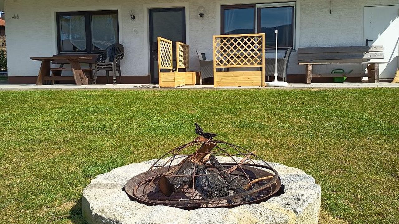 Terrasse /Lagerfeuer Terrasse /Lagerfeuer